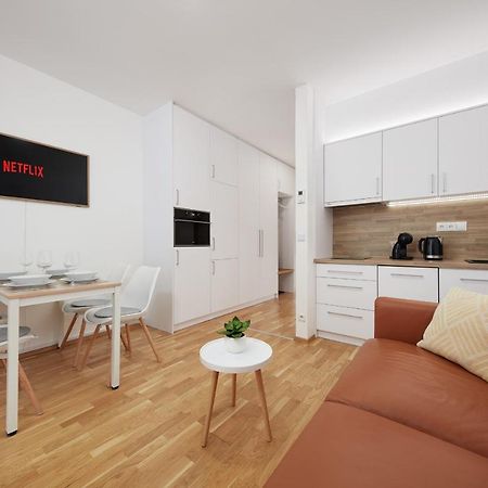 Medvedin 408 Apartment ชปินด์เลอรูฟ มลิน ภายนอก รูปภาพ